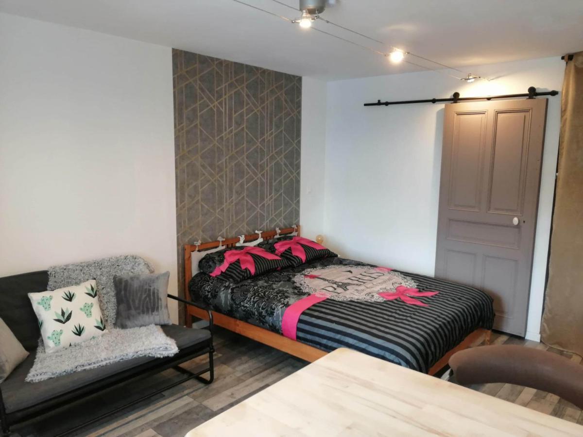 L'Encre Du Temps Bed and Breakfast Fussey Εξωτερικό φωτογραφία
